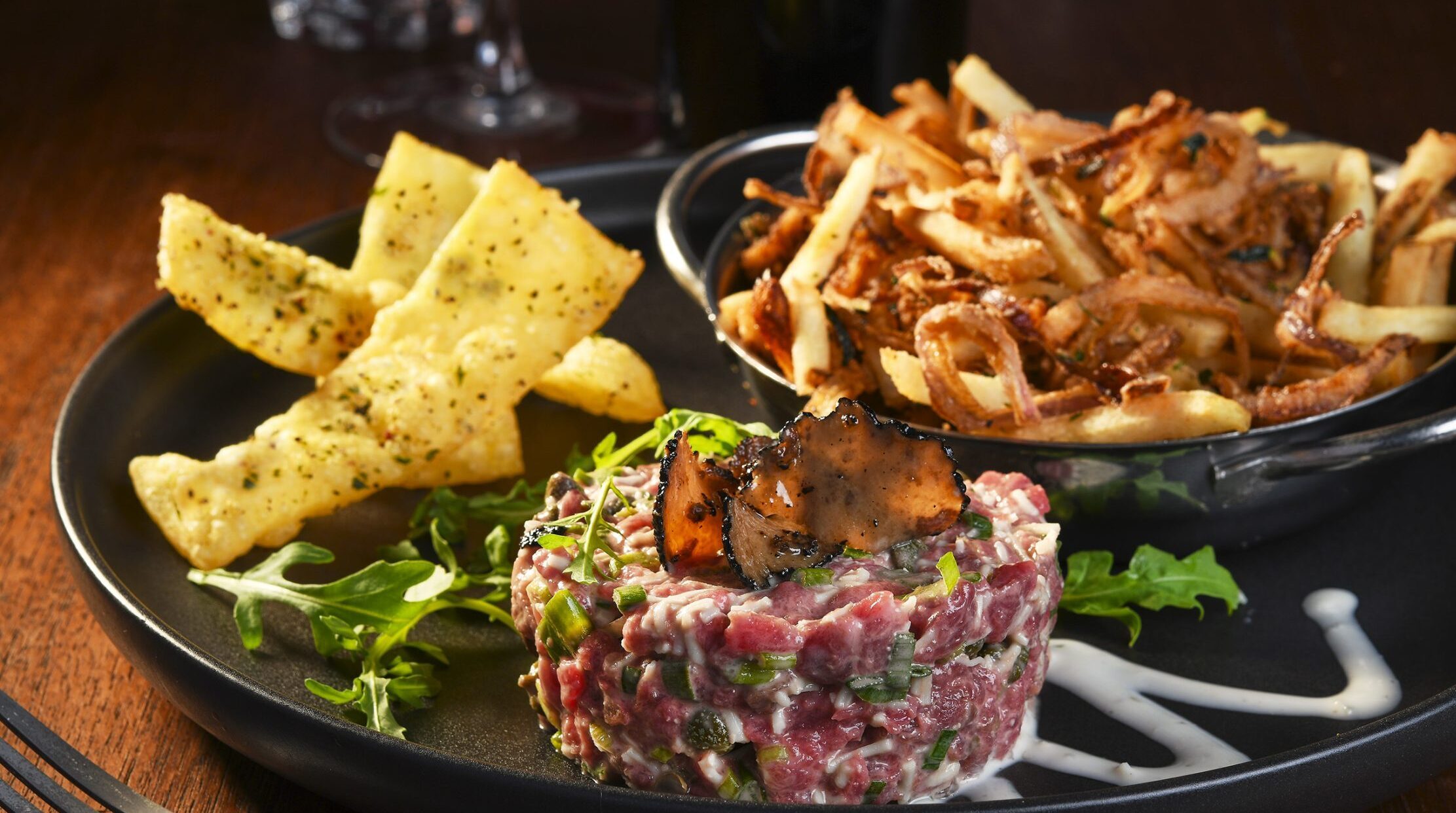 Tartare aux truffes PACINI, plat signature original aux arômes de truffe intense