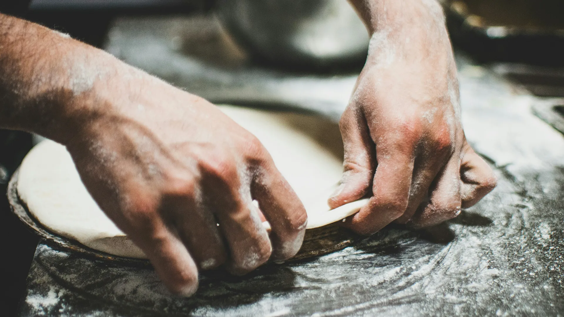 Pizza Americana PACINI, pizza aux garnitures généreuses typiques de la tradition italienne