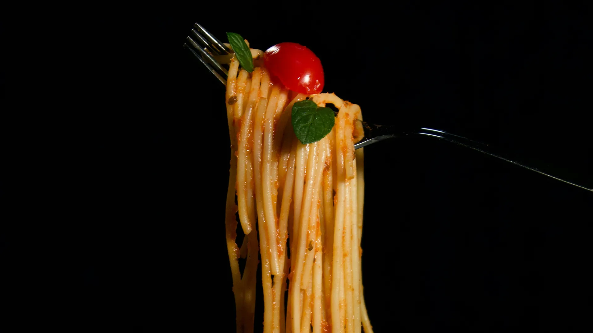Spaghetti bolognese PACINI, pâtes italiennes classiques à la sauce viande