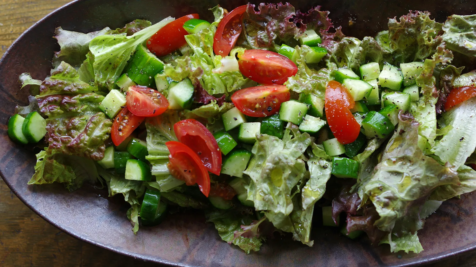 Assortiment de salades italiennes fraîches PACINI, entrées colorées et savoureuses