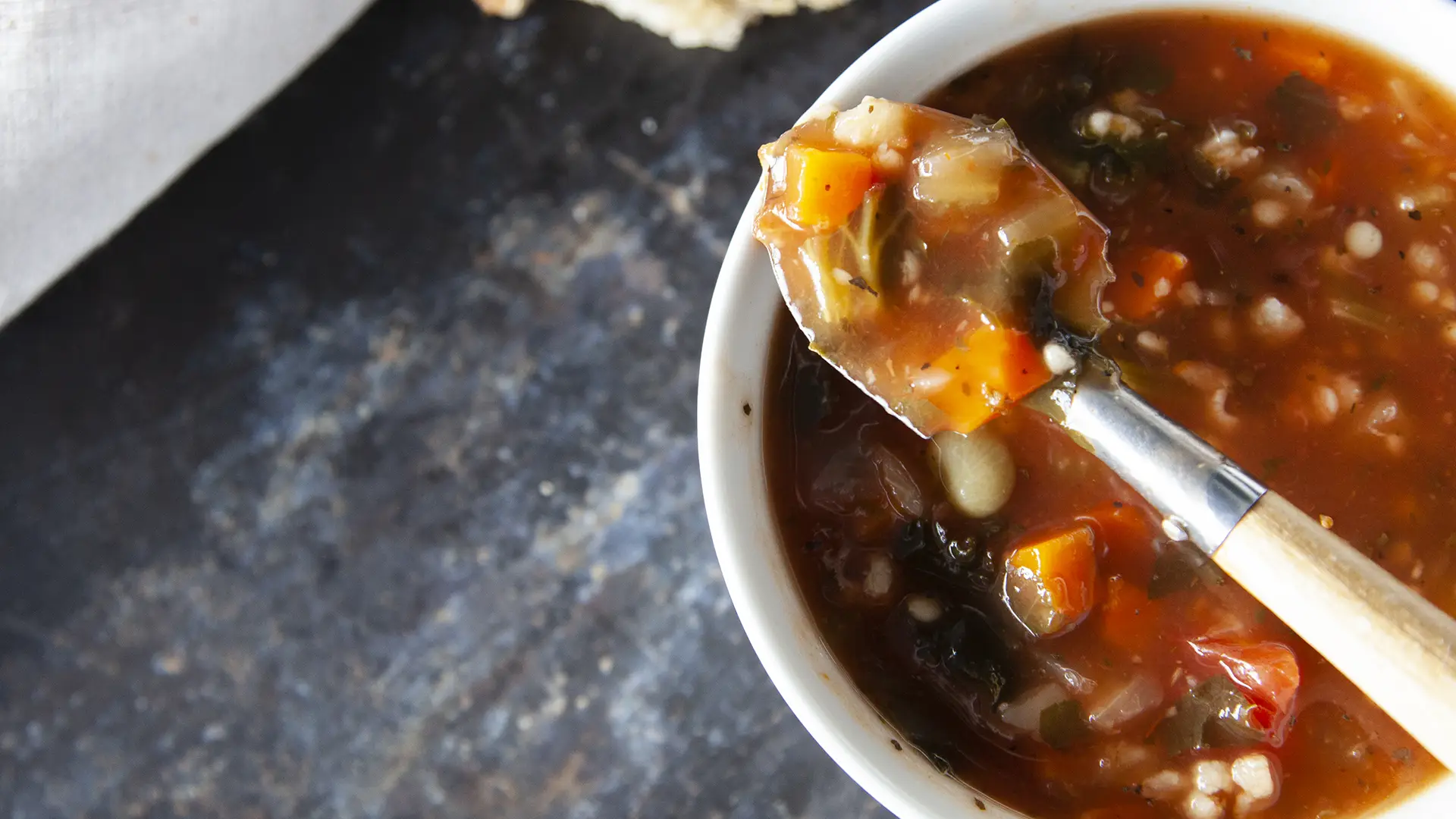 Soupe minestrone PACINI, soupe italienne aux légumes frais et pâtes
